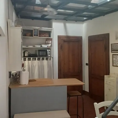 Il Grillo Nyaraló